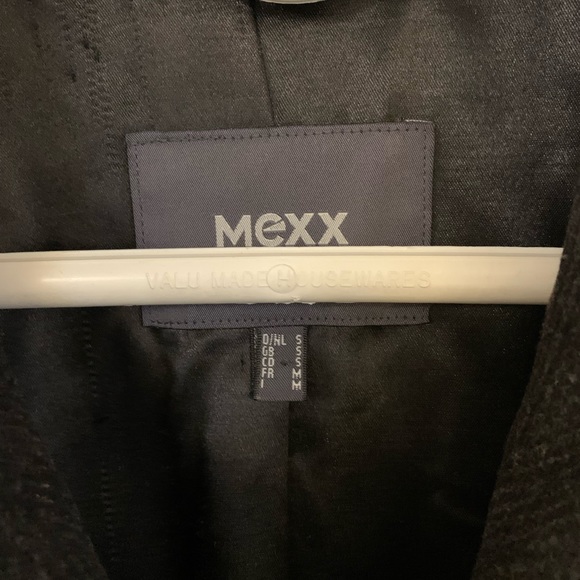 Mexx Coat | Black | Small | Made in Canada - Picture 3 of 8